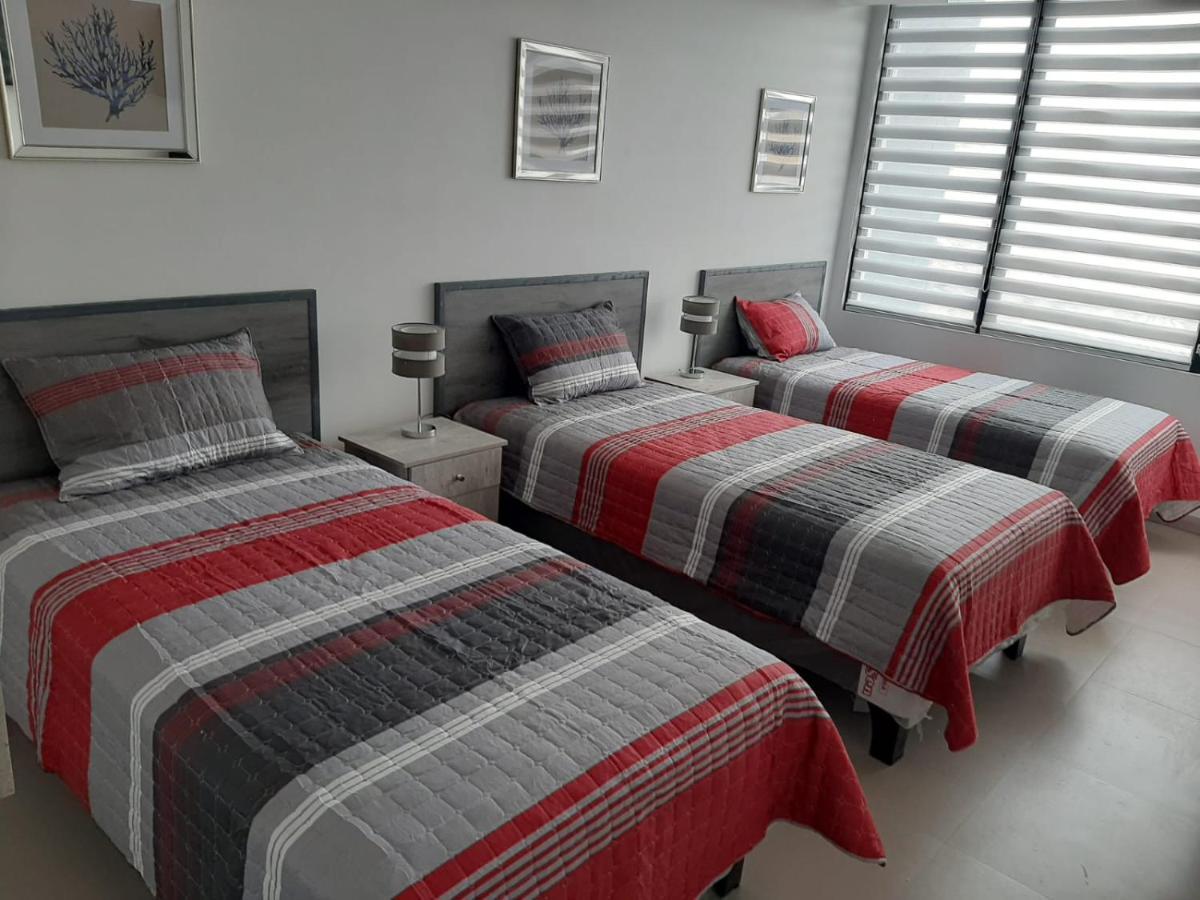 Hotel Regata إكيكي المظهر الخارجي الصورة