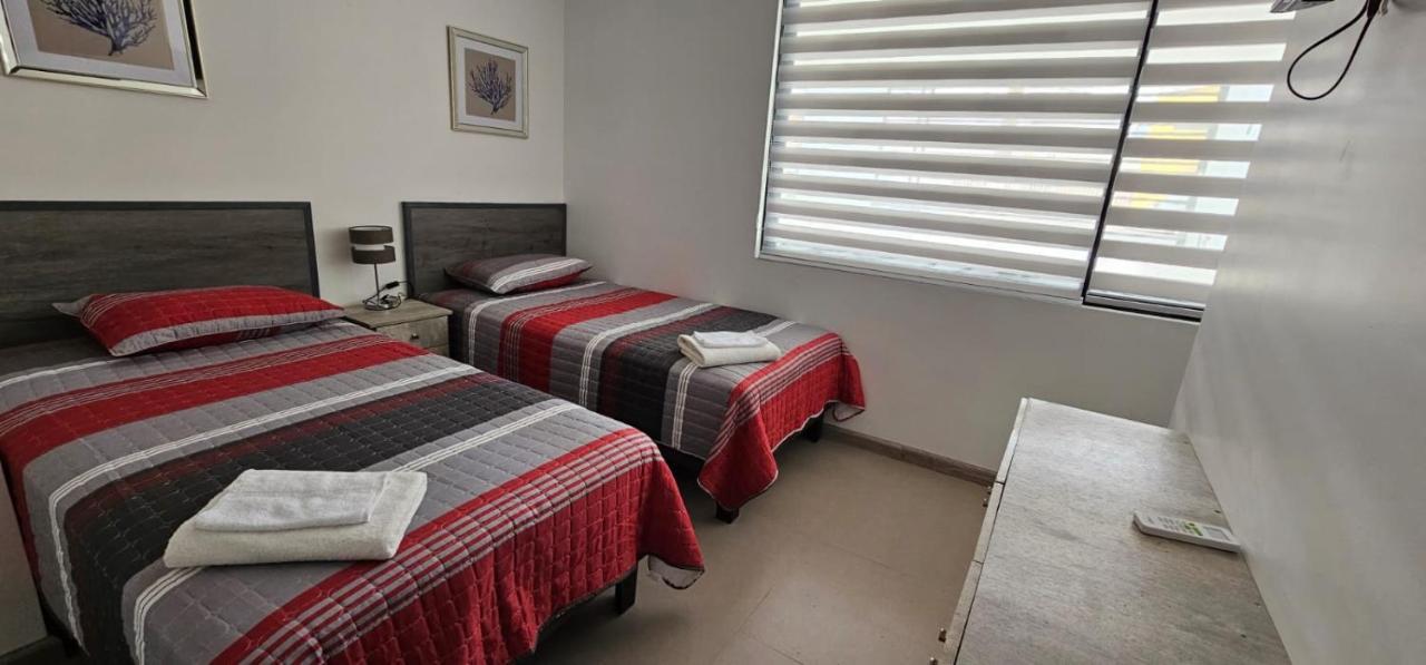Hotel Regata إكيكي المظهر الخارجي الصورة