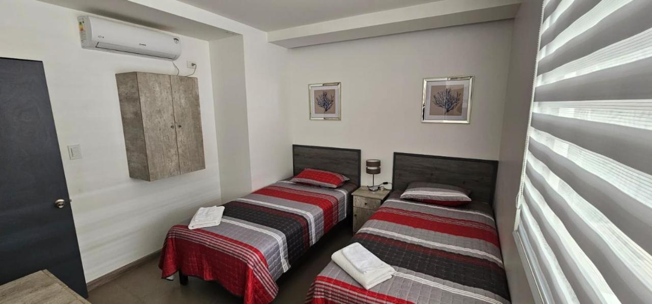 Hotel Regata إكيكي المظهر الخارجي الصورة