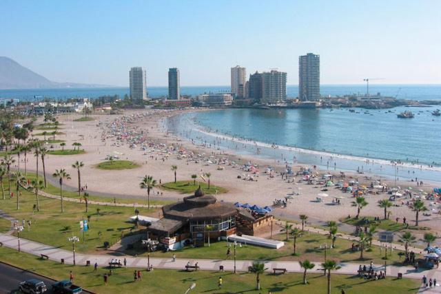 Hotel Regata إكيكي المظهر الخارجي الصورة